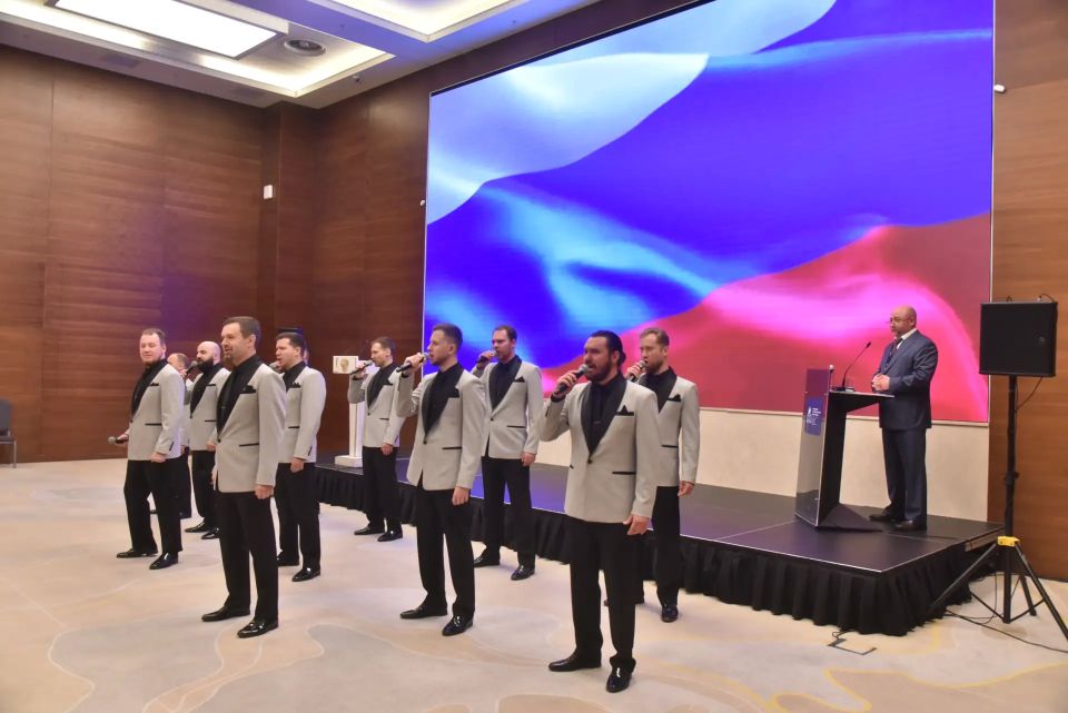 Выступления "Воронежских девчат" и хора "Артодокс", а также проекты Областного центра народного творчества и кино произвели большое впечатление на иностранных гостей форума "Антициклон" Выступления "Воронежских девчат" и хора "Артодокс", а также проекты Областного центра народного творчества и кино произвели большое впечатление на иностранных гостей форума "Антициклон"