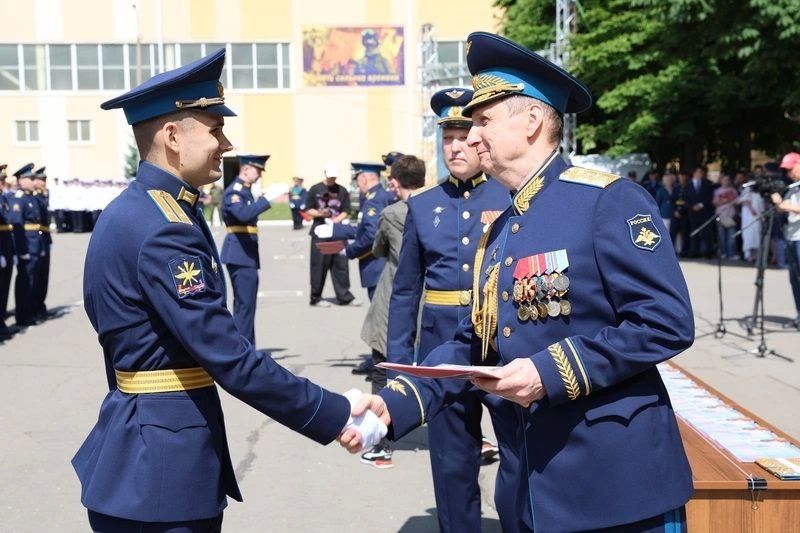 1700 офицеров выпустились из воронежской военно-воздушной академии 1700 офицеров выпустились из воронежской военно-воздушной академии