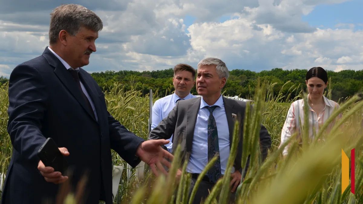 Депутат Госдумы РФ Евгений Ревенко посетил Таловский район