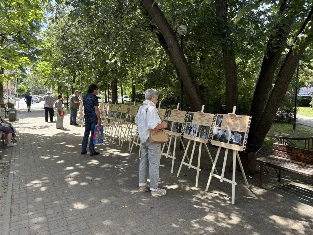Свою остановку в Воронеже сделал «Театральный поезд» – масштабный Всероссийский проект, приуроченный к 150-летию Союза театральных деятелей России Свою остановку в Воронеже сделал «Театральный поезд» – масштабный Всероссийский проект, приуроченный к 150-летию Союза театральных деятелей России
