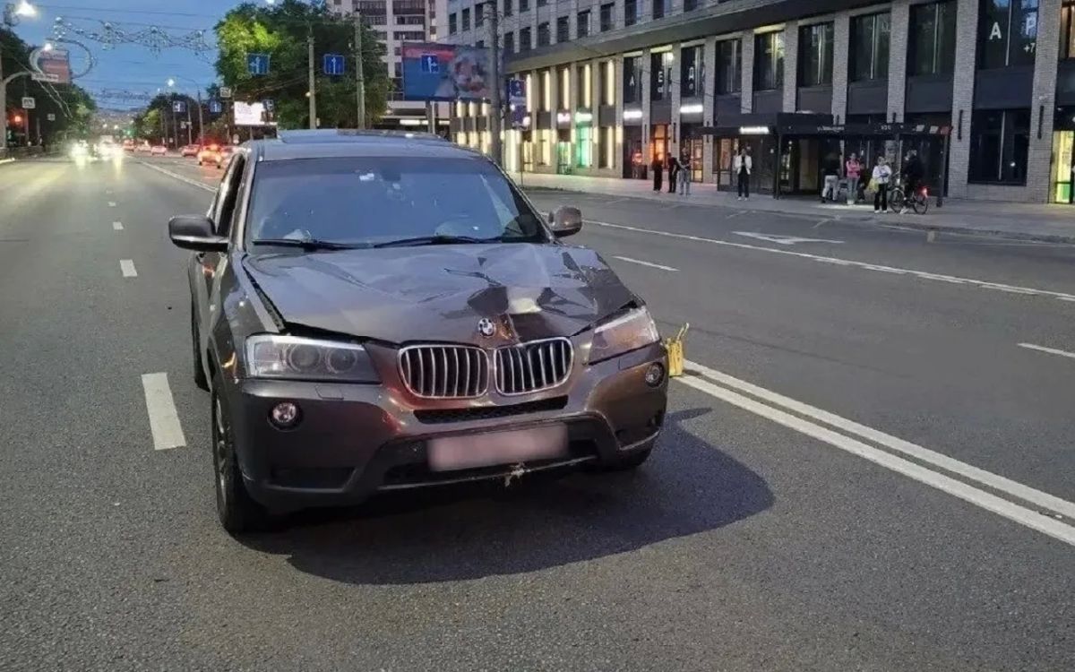 Водитель BMW Х3 насмерть сбил пенсионерку в Ленинском районе Воронежа