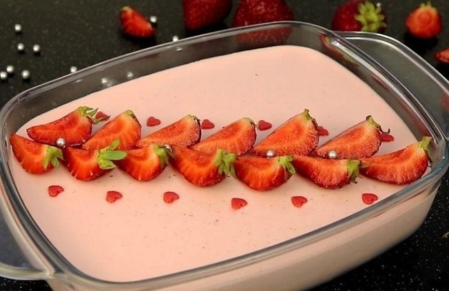 Клубничное суфле на сметане: легкость и насыщенный вкус