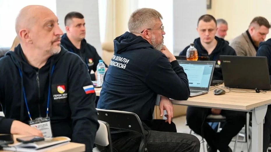 Участники программы «Герои земли Воронежской» успешно сдали предзащиту проектных работ