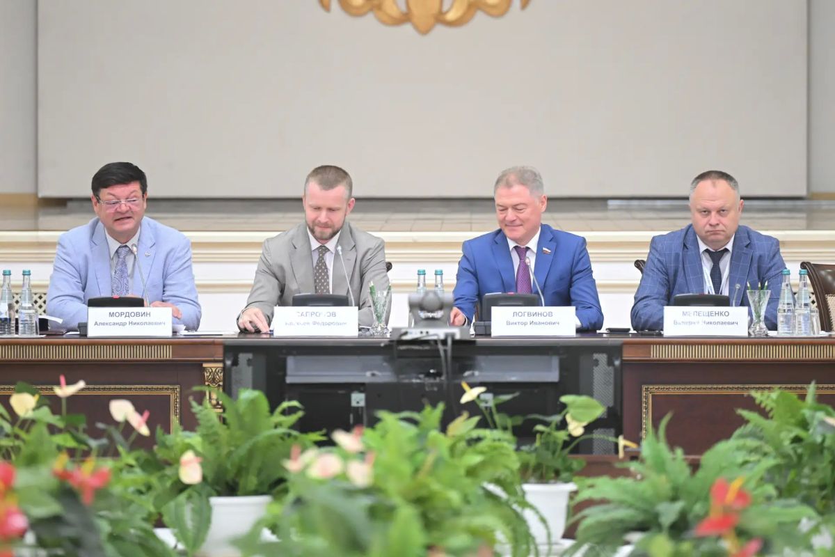 Александр Гусев: В Воронеже проходит X Среднерусский зерновой форум Александр Гусев: В Воронеже проходит X Среднерусский зерновой форум