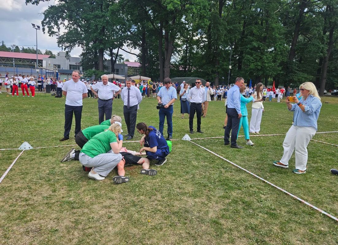 В Анне прошли межмуниципальные соревнования по первой помощи В Анне прошли межмуниципальные соревнования по первой помощи