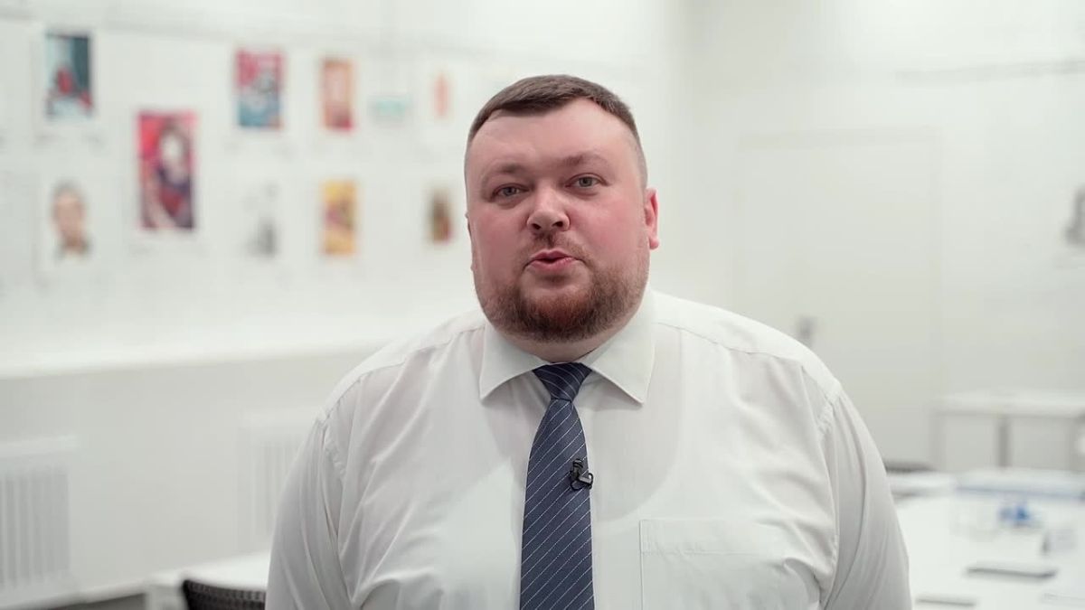 С Днём архитектора поздравляют заместитель председателя Правительства Воронежской области, вице-президент Союза архитекторов России Константин Кузнецов, министр архитектуры и градостроительства региона Андрей Еренков и...