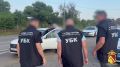 В Воронежской области полицейские задержали двух молодых парней, которые обманом забрали у пенсионерки 2,8 млн рублей