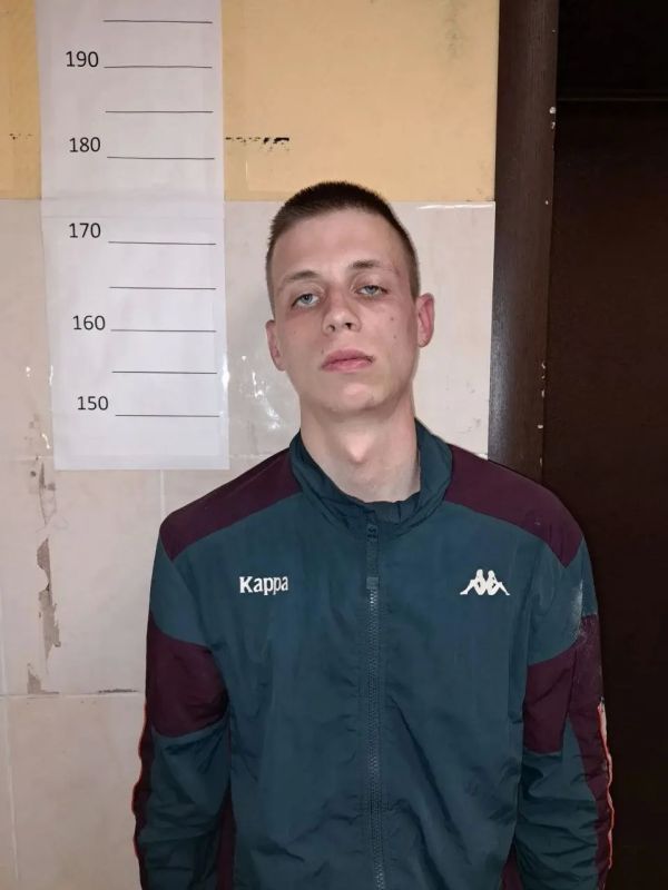 Видите этих парней? Они оставили пенсионерку из Лисок без 2,8 млн Видите этих парней? Они оставили пенсионерку из Лисок без 2,8 млн