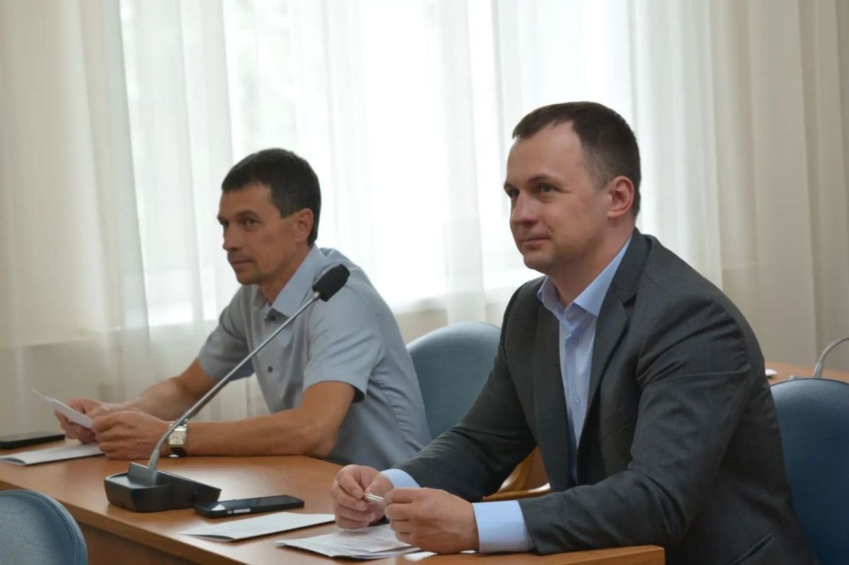 На совместном заседании постоянных комиссий Воронежской городской Думы по бюджету, экономике, налоговой политике и инвестициям, по образованию, культуре и социальной поддержке населения, по физической культуре, делам... На совместном заседании постоянных комиссий Воронежской городской Думы по бюджету, экономике, налоговой политике и инвестициям, по образованию, культуре и социальной поддержке населения, по физической культуре, делам...