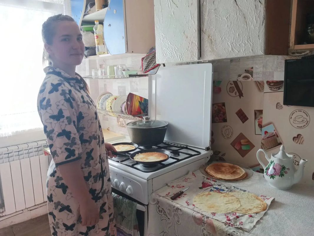 «Быть с детьми и дома, и на работе – настоящее счастье»: семья Шишкиных из села Каширское награждена орденом «Родительская слава» «Быть с детьми и дома, и на работе – настоящее счастье»: семья Шишкиных из села Каширское награждена орденом «Родительская слава»