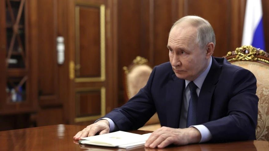 Путин прокомментировал ситуацию с бензином