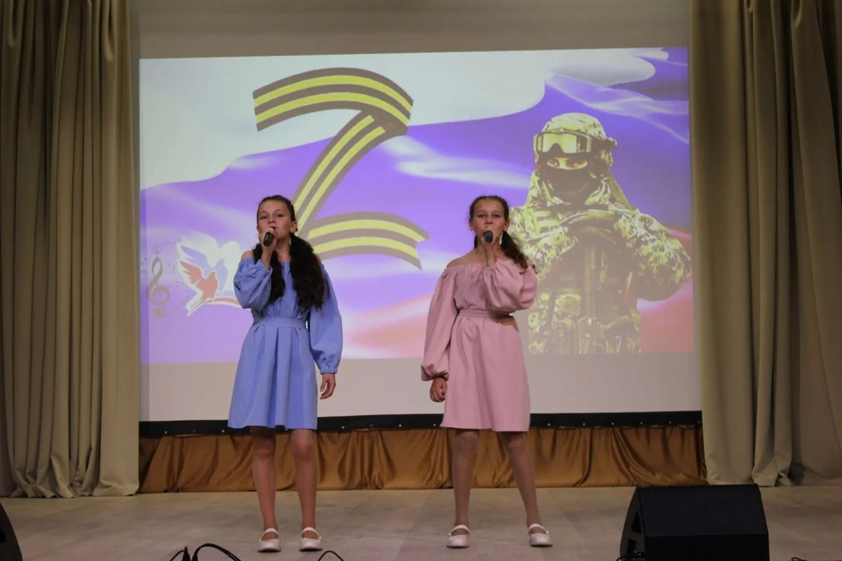 В Орловском сельском Доме культуры Новоусманского района прошла концертная программа «Мир начинается с семьи» В Орловском сельском Доме культуры Новоусманского района прошла концертная программа «Мир начинается с семьи»