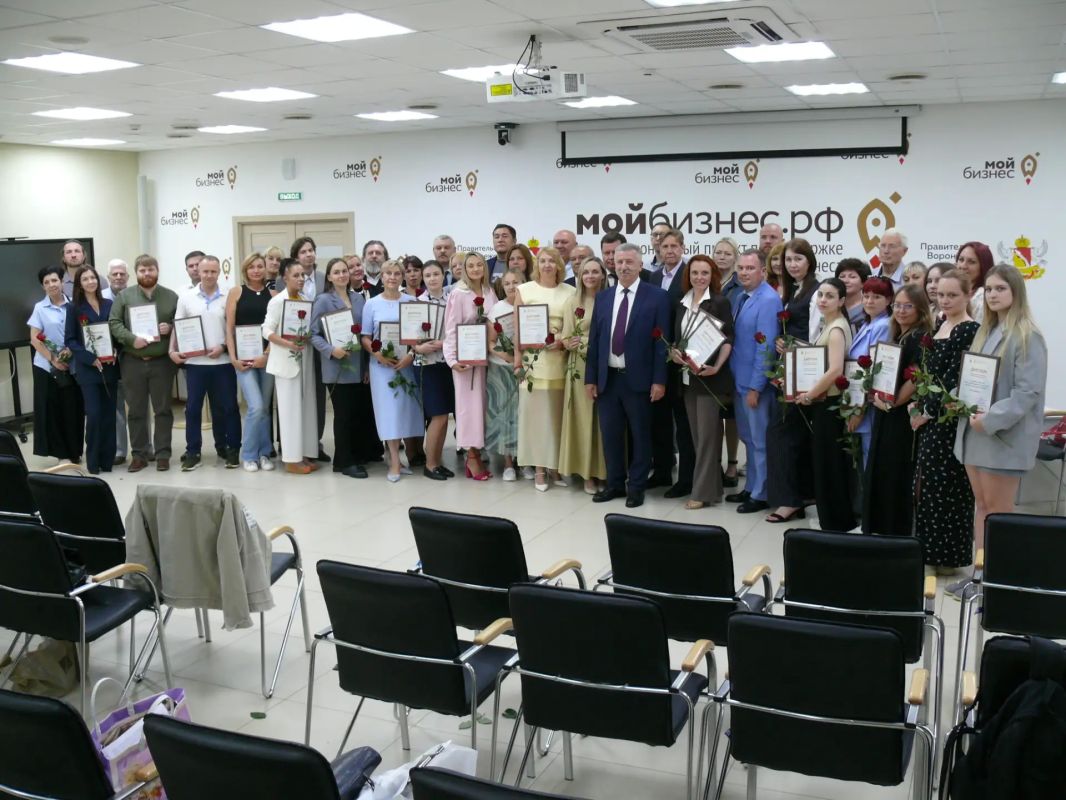 Сегодня состоялась официальная церемония чествования лауреатов и подведения итогов XXIX регионального этапа Всероссийского конкурса «100 лучших товаров России» — смотра-конкурса «Воронежское качество»