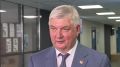 Александр Гусев: Буквально вчера обсуждали ситуацию с топливом с заместителем Председателя Госдумы от «Единой России» Алексеем Гордеевым, аграриями и главами наших муниципалитетов на совещании в Боброве