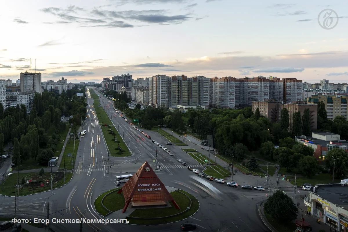 Воронежцы в очередях за бензином и без него Воронежцы в очередях за бензином и без него