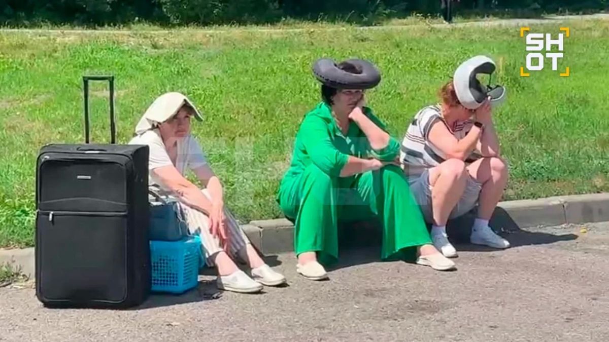 Почти 100 человек застряли на пекле прямо посреди трассы под Воронежем Почти 100 человек застряли на пекле прямо посреди трассы под Воронежем