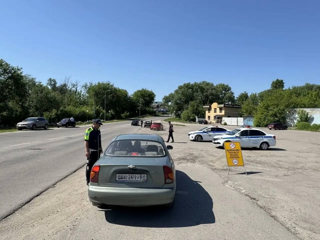 Госавтоинспекция Воронежской области подвела итоги профилактического мероприятия «Безопасная дорога», проходившего в выходные дни Госавтоинспекция Воронежской области подвела итоги профилактического мероприятия «Безопасная дорога», проходившего в выходные дни