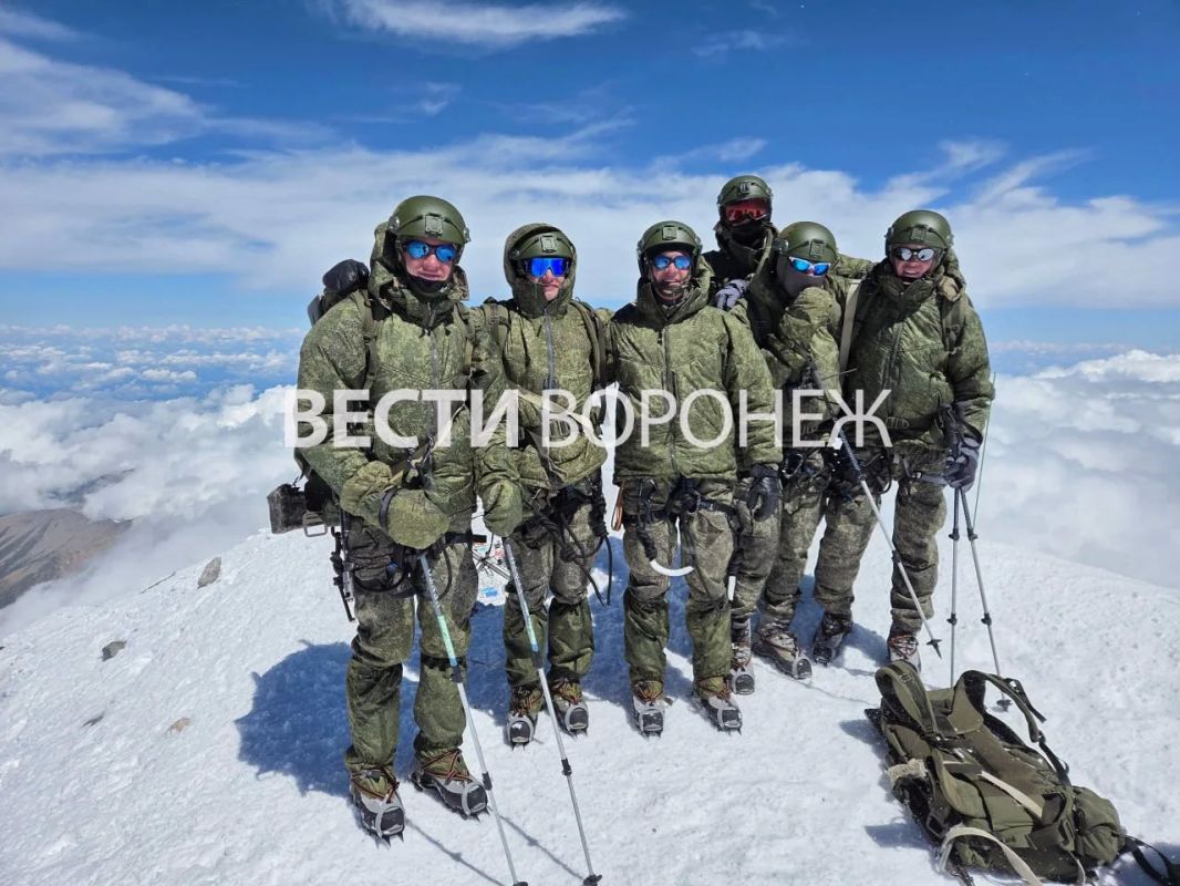 Воронежец рассказал, как покорил самую высокую точку Европы Воронежец рассказал, как покорил самую высокую точку Европы