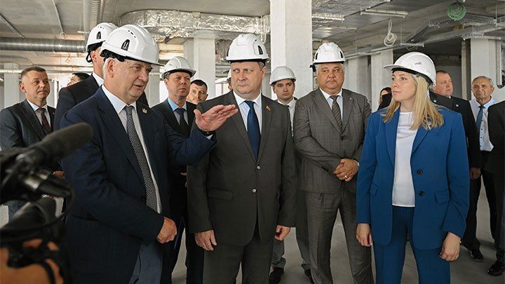 Посол Беларуси и губернатор Воронежской области посетили ключевые стройплощадки Посол Беларуси и губернатор Воронежской области посетили ключевые стройплощадки