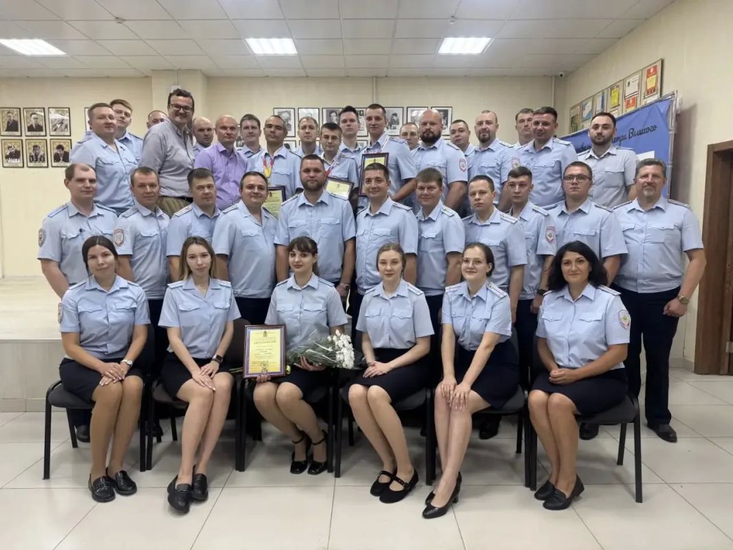 Шах и мат: в Воронеже прошел шахматный турнир среди сотрудников полиции региона Шах и мат: в Воронеже прошел шахматный турнир среди сотрудников полиции региона
