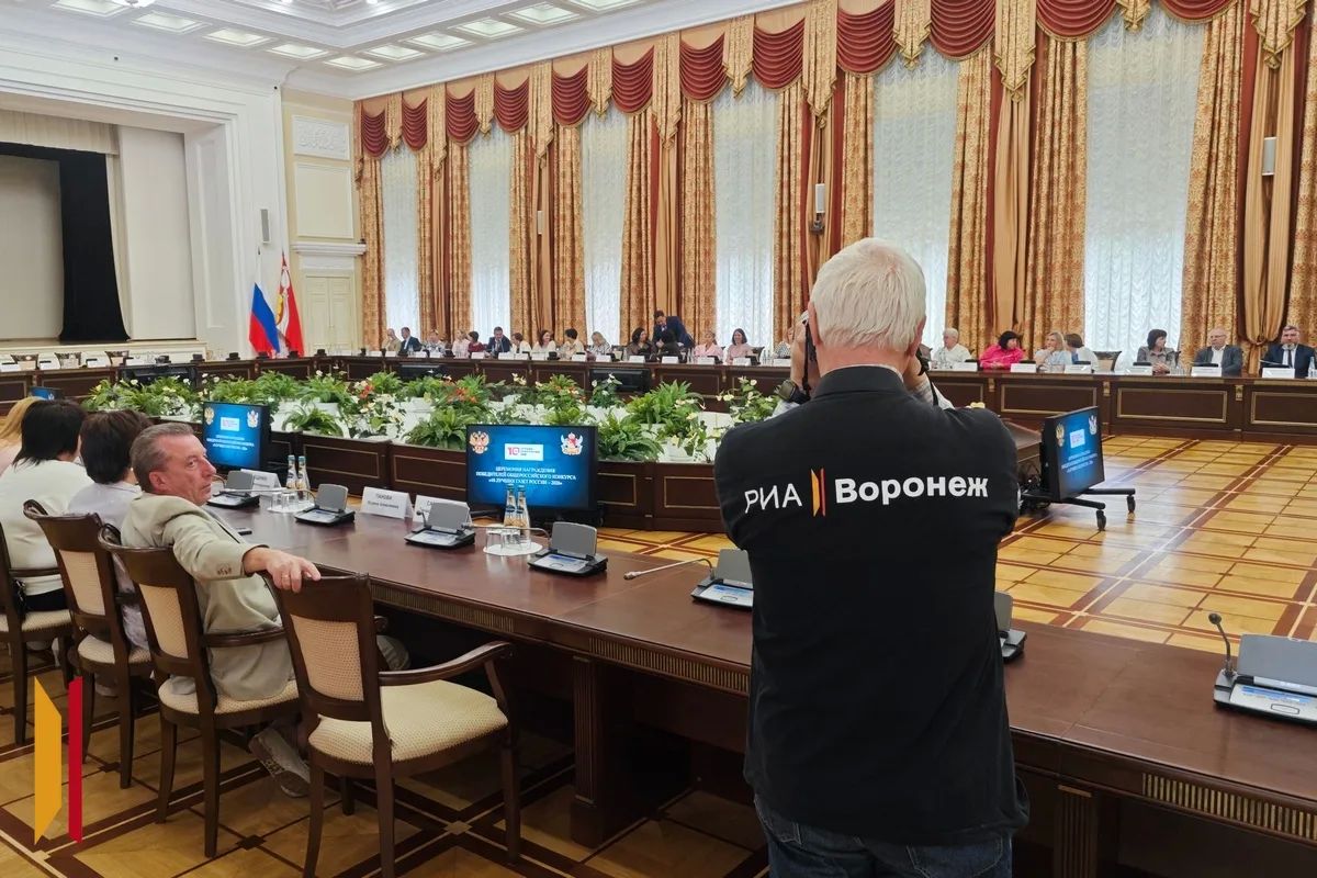 «Вы создаете смыслы для всей страны»: в Воронеже наградили победителей конкурса «10 лучших газет России» «Вы создаете смыслы для всей страны»: в Воронеже наградили победителей конкурса «10 лучших газет России»