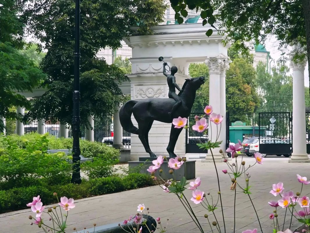 Друзья, приглашаем на прогулки в эти теплые и солнечные летние дни Друзья, приглашаем на прогулки в эти теплые и солнечные летние дни