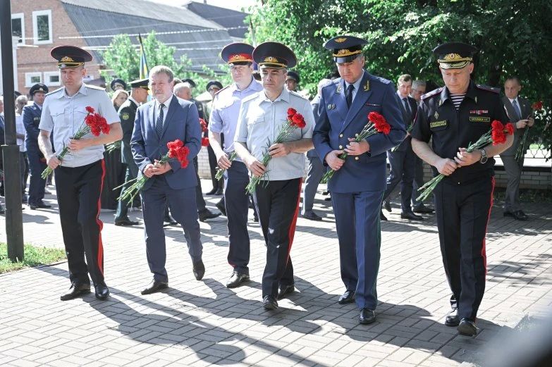 Губернатор Воронежской области Александр Гусев почтил память погибших в Первой мировой войне Губернатор Воронежской области Александр Гусев почтил память погибших в Первой мировой войне