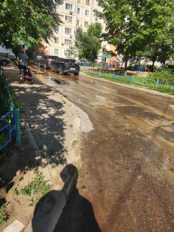 Жильцы дома № 8А по улице Тепличной начали забывать, что такое холодное водоснабжение