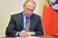 Путин подписал закон об ограничениях для релокантов, уклоняющихся от наказания