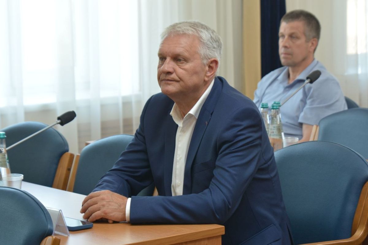 Более 60 представителей строительной отрасли наградили Почетными грамотами и благодарственными письмами Воронежской городской Думы в преддверии Дня строителя. Более 60 представителей строительной отрасли наградили Почетными грамотами и благодарственными письмами Воронежской городской Думы в преддверии Дня строителя.