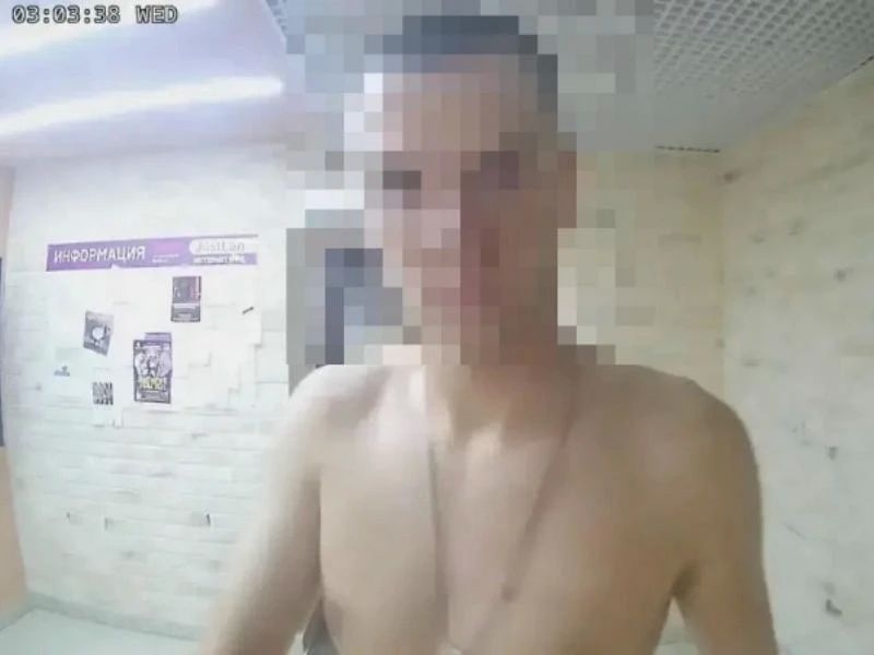 Буйный неадекват ворвался ночью в незапертую квартиру и избил хозяйку обувной ложкой Буйный неадекват ворвался ночью в незапертую квартиру и избил хозяйку обувной ложкой