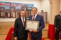 Первые лица региона наградили строителей ДСК
