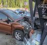 Сотрудниками Госавтоинспекции устанавливаются обстоятельства наезда автомобиля на киоск
