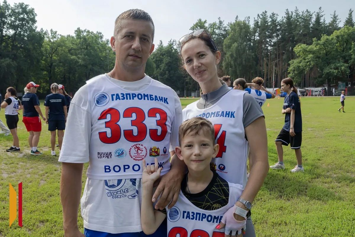 Воронежские госслужащие выполнили нормативы ГТО в спорткомплексе «Олимпик» Воронежские госслужащие выполнили нормативы ГТО в спорткомплексе «Олимпик»