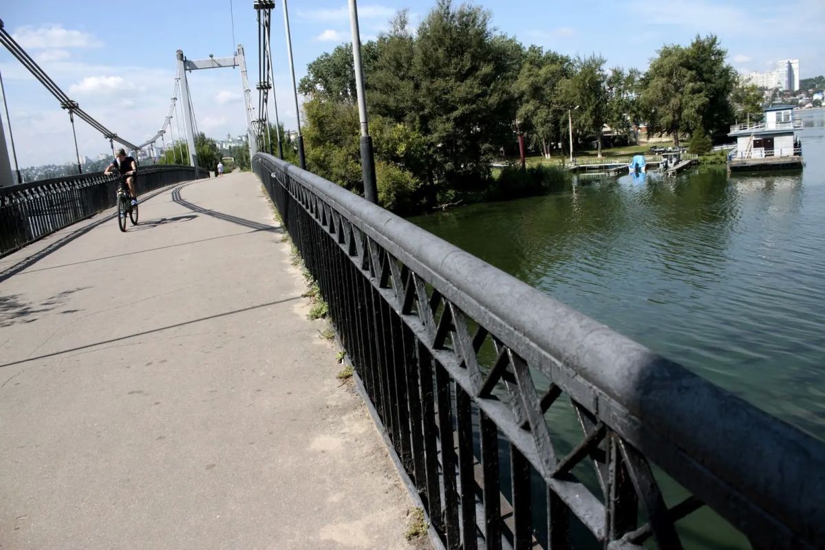 Отличная смотровая площадка в Воронеже: старая дамба Чернавского моста Отличная смотровая площадка в Воронеже: старая дамба Чернавского моста
