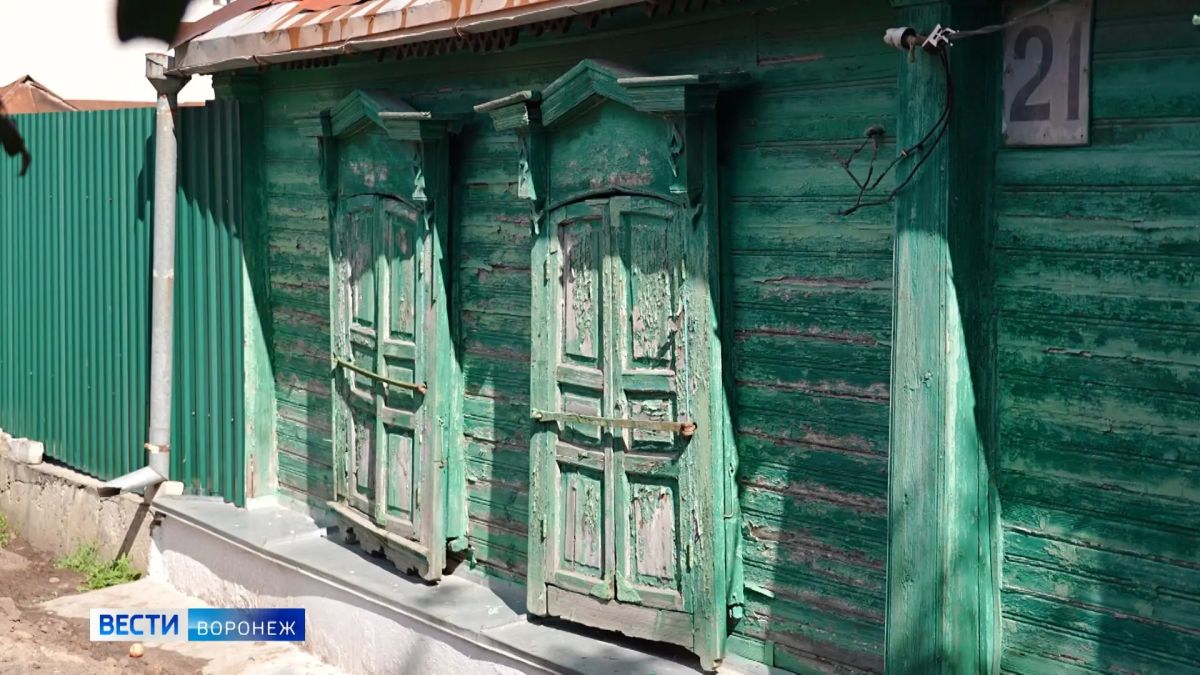Вот так выглядит «стена плача» на Станкевича: владельцы дома добиваются капремонта уже 8 лет Из-за нагрузок кирпичи вылетают, в асфальте зияет дыра, а рядом с газовой трубой поползла опасная трещина. Наталия Большенко... Вот так выглядит «стена плача» на Станкевича: владельцы дома добиваются капремонта уже 8 лет Из-за нагрузок кирпичи вылетают, в асфальте зияет дыра, а рядом с газовой трубой поползла опасная трещина. Наталия Большенко...
