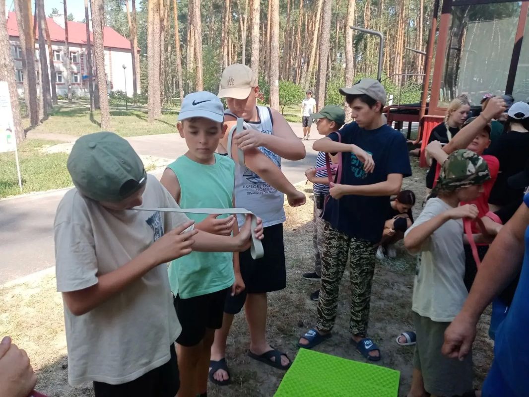 Выездную «Школу безопасности» провели в учебно-методическом центр военно-патриотического воспитания молодёжи «Авангард» Выездную «Школу безопасности» провели в учебно-методическом центр военно-патриотического воспитания молодёжи «Авангард»