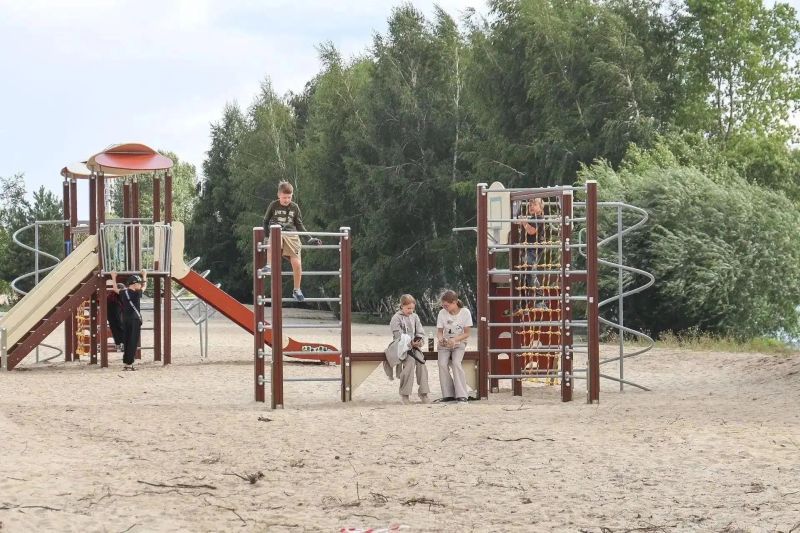 Первые признаки благоустройства появились на набережной Артамонова в Воронеже Первые признаки благоустройства появились на набережной Артамонова в Воронеже