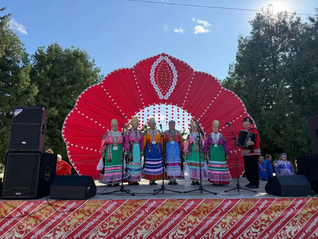 Волшебные россыпи народных мелодий Волшебные россыпи народных мелодий