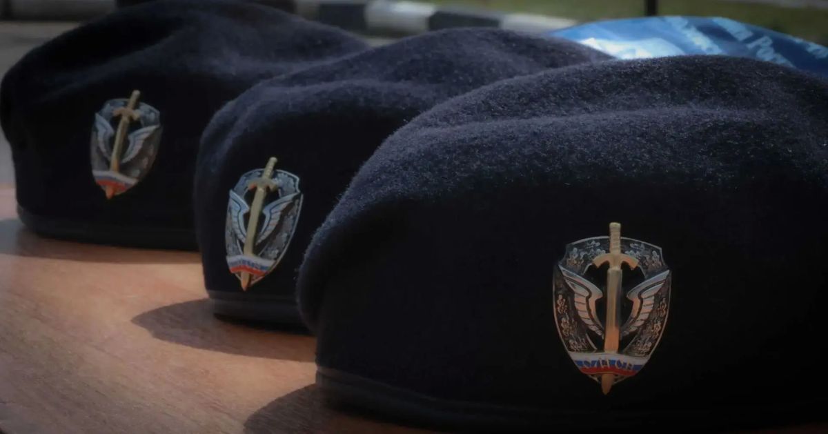 В Смоленской области завершились испытания на право ношения геральдического знака отличия полицейского спецназа I степени