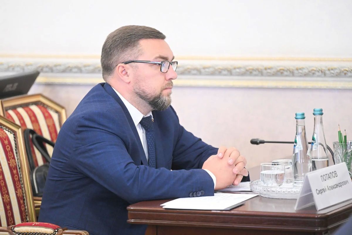 Депутаты областной Думы предложили ряд мер по стимулированию ответственного ведения бизнеса Депутаты областной Думы предложили ряд мер по стимулированию ответственного ведения бизнеса