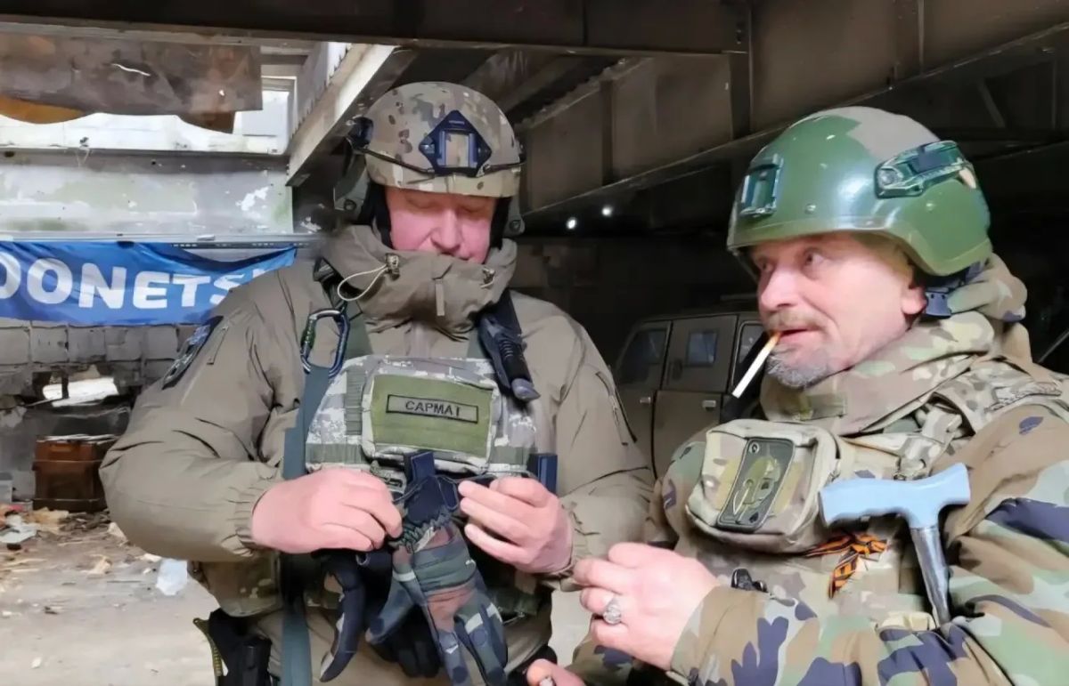 Сенатор от Запорожской области и создатель партии «Родина» Дмитрий Рогозин подписал третий контракт с Минобороны Сенатор от Запорожской области и создатель партии «Родина» Дмитрий Рогозин подписал третий контракт с Минобороны