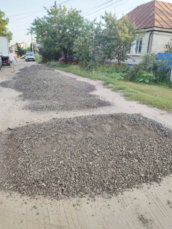 В частном секторе Железнодорожного района активно ведутся дорожные работы В частном секторе Железнодорожного района активно ведутся дорожные работы