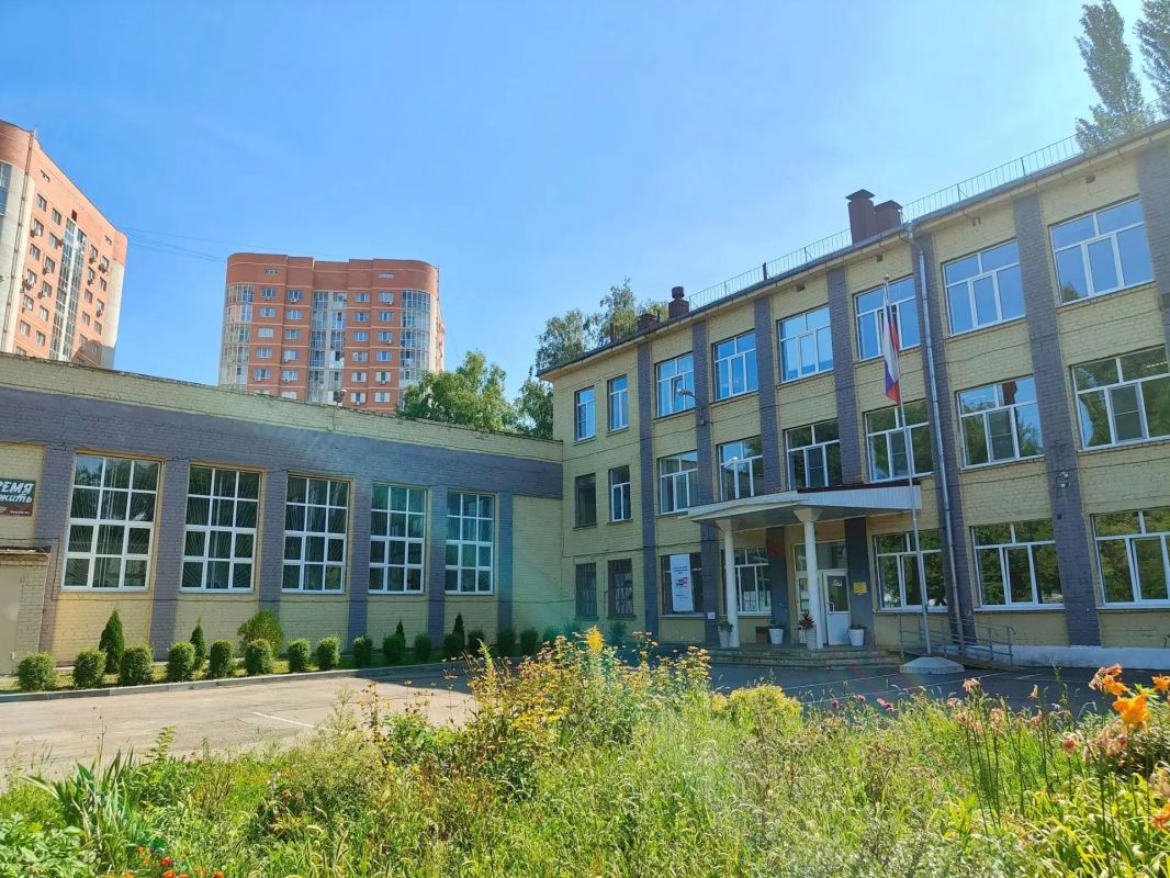 Продолжаются рабочие визиты Андрея Дьяченко в воронежские школы Продолжаются рабочие визиты Андрея Дьяченко в воронежские школы
