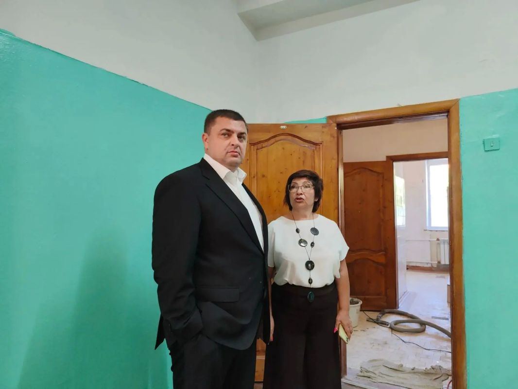 Продолжаются рабочие визиты Андрея Дьяченко в воронежские школы Продолжаются рабочие визиты Андрея Дьяченко в воронежские школы