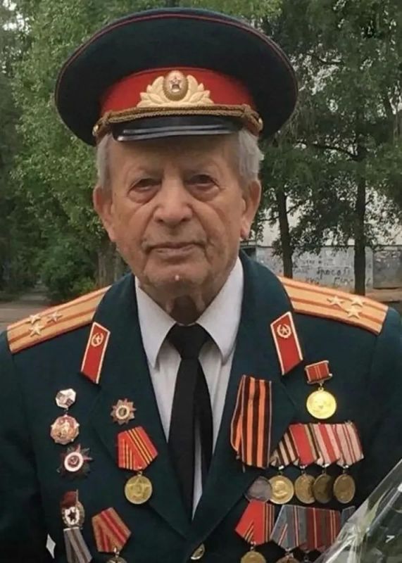 Воронежский почетный гражданин Александр Сушков отметил 100-летний юбилей