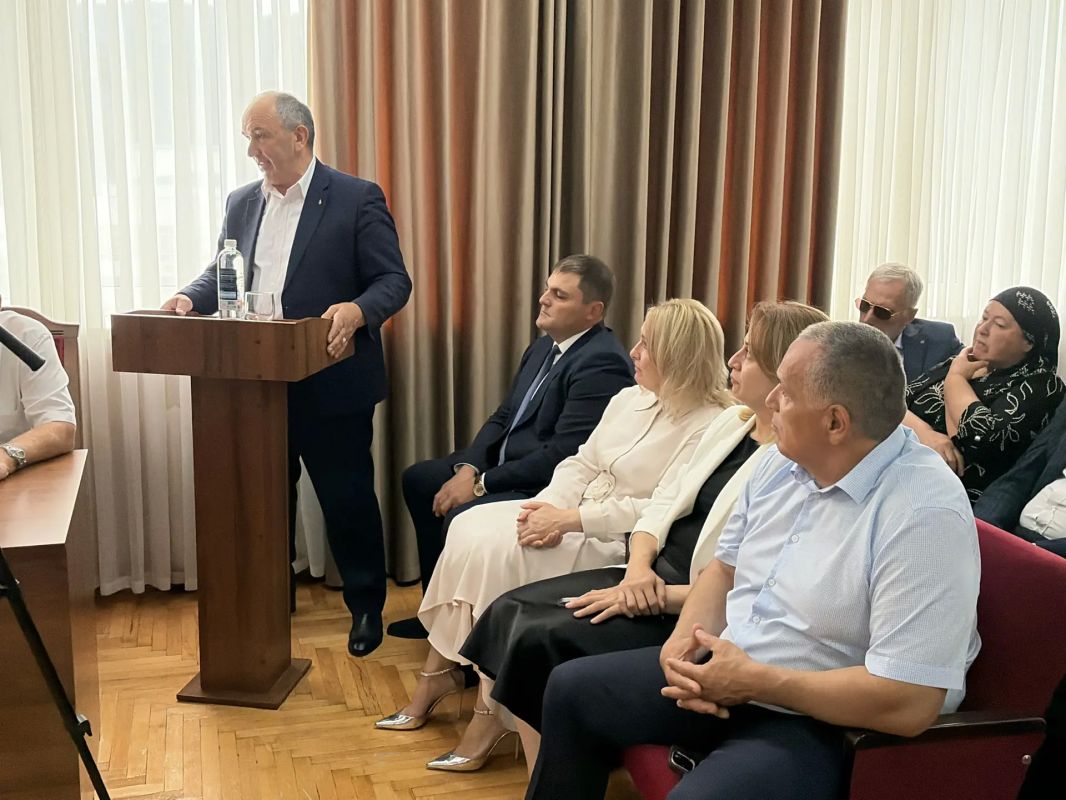 Казбек Коков: Сегодня встретился с активом Черекского муниципального района Казбек Коков: Сегодня встретился с активом Черекского муниципального района