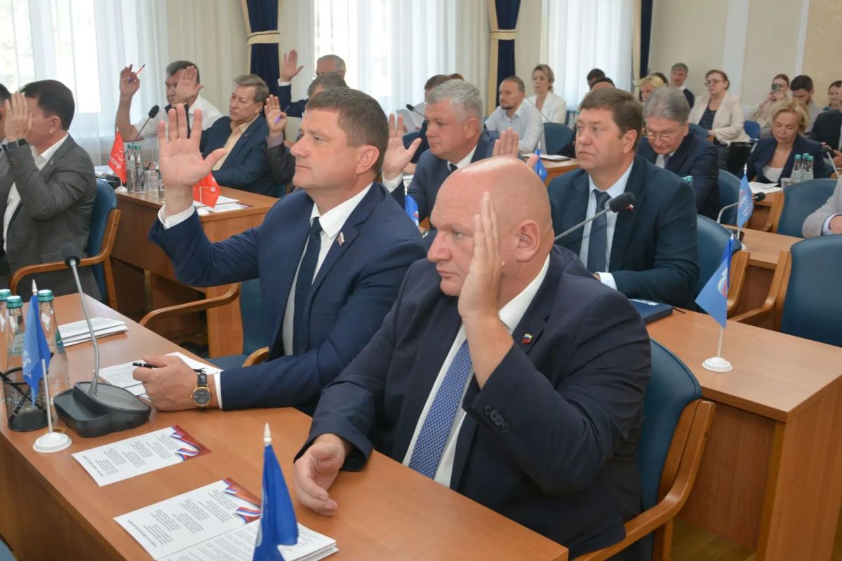 Депутаты городского парламента утвердили состав постоянной комиссии Думы по вопросам поддержки ветеранов боевых действий – участников специальной военной операции и членов их семей Депутаты городского парламента утвердили состав постоянной комиссии Думы по вопросам поддержки ветеранов боевых действий – участников специальной военной операции и членов их семей