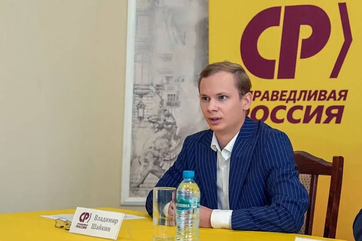 Запретить мигрантам везти свои семьи в Россию предложило воронежское отделение эсеров Запретить мигрантам везти свои семьи в Россию предложило воронежское отделение эсеров