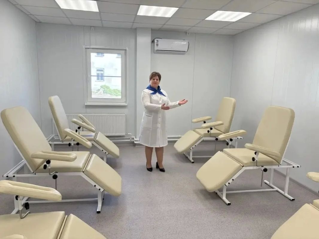 В селе Пески Поворинского района торжественно открылась новая поликлиника – современный медицинский объект, построенный в рамках регионального проекта «Модернизация первичного звена здравоохранения» национального проекта... В селе Пески Поворинского района торжественно открылась новая поликлиника – современный медицинский объект, построенный в рамках регионального проекта «Модернизация первичного звена здравоохранения» национального проекта...
